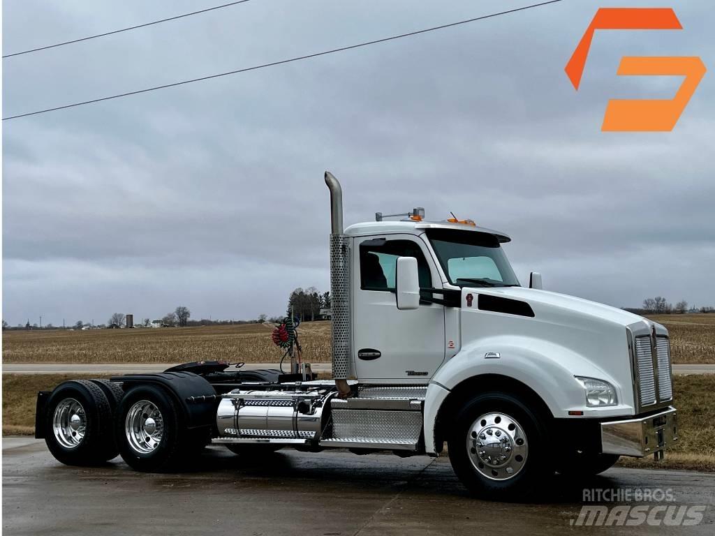 Kenworth T 880 Naudoti vilkikai