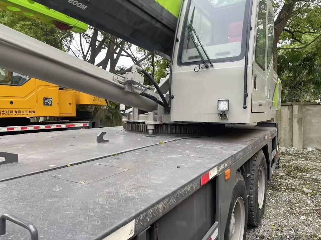 Zoomlion 25 T Visureigiai kranai