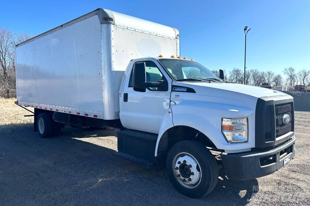 Ford F 650 Sunkvežimiai su dengtu kėbulu