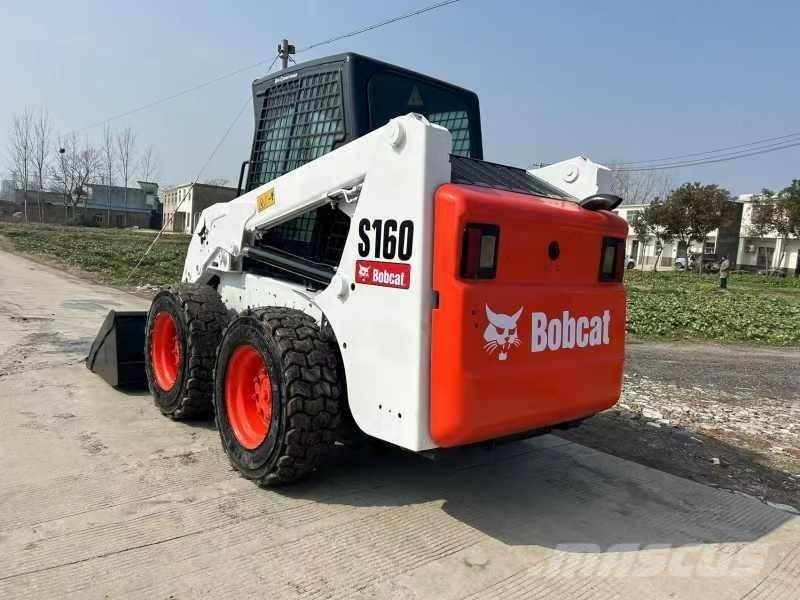 Bobcat S 160 Krautuvai su šoniniu pasukimu