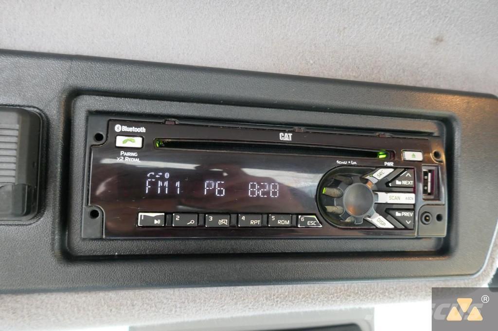 CAT 980M Naudoti ratiniai krautuvai