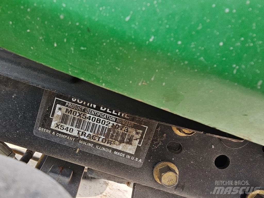 John Deere X 540 Naudoti kompaktiški traktoriai