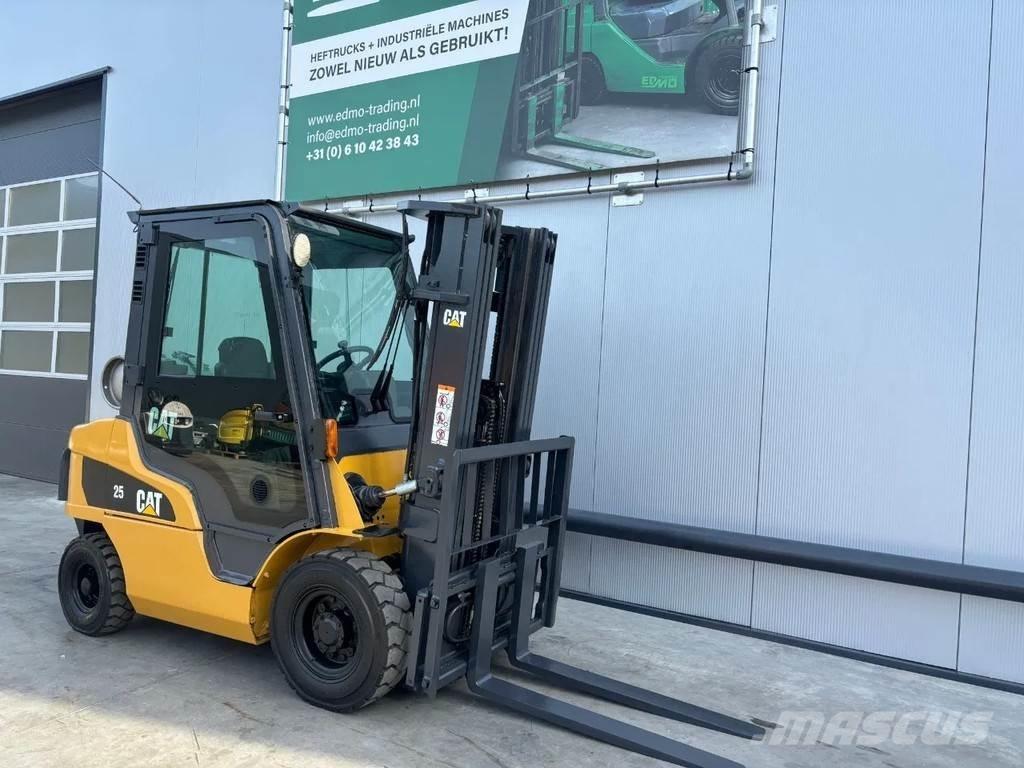 CAT GP25N Heftruck LPG (dujiniai) krautuvai