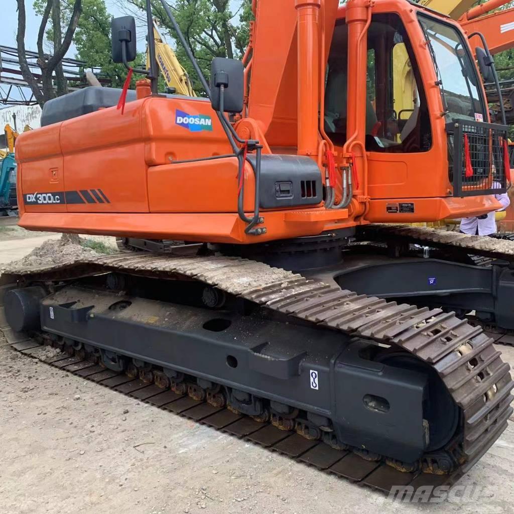 Doosan dx300 Vikšriniai ekskavatoriai