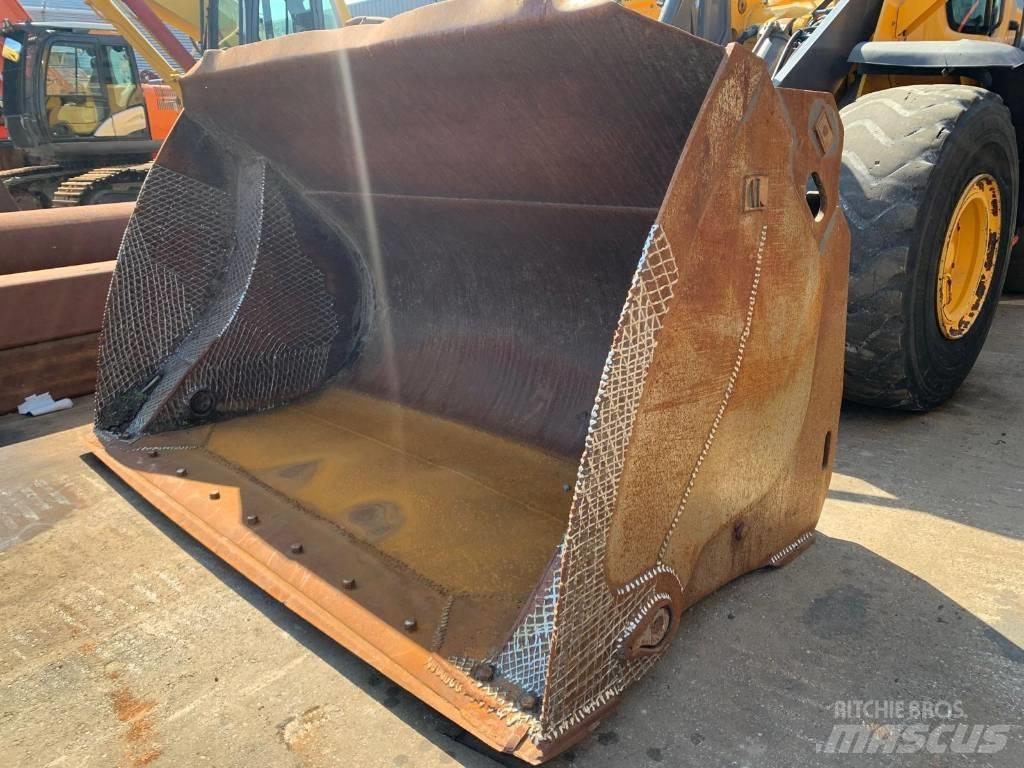Volvo L110H L120H Naudoti ratiniai krautuvai