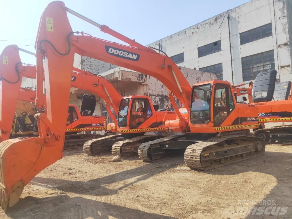 Doosan DH220LC-7 Vikšriniai ekskavatoriai