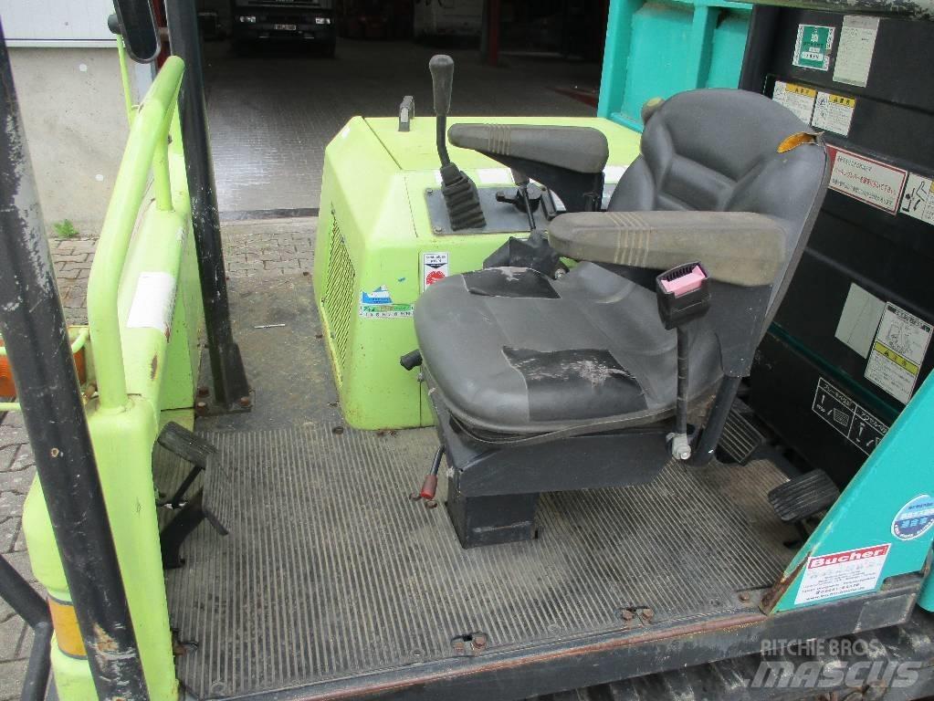 Yanmar C 30 R Vikšrinė savivartė technika
