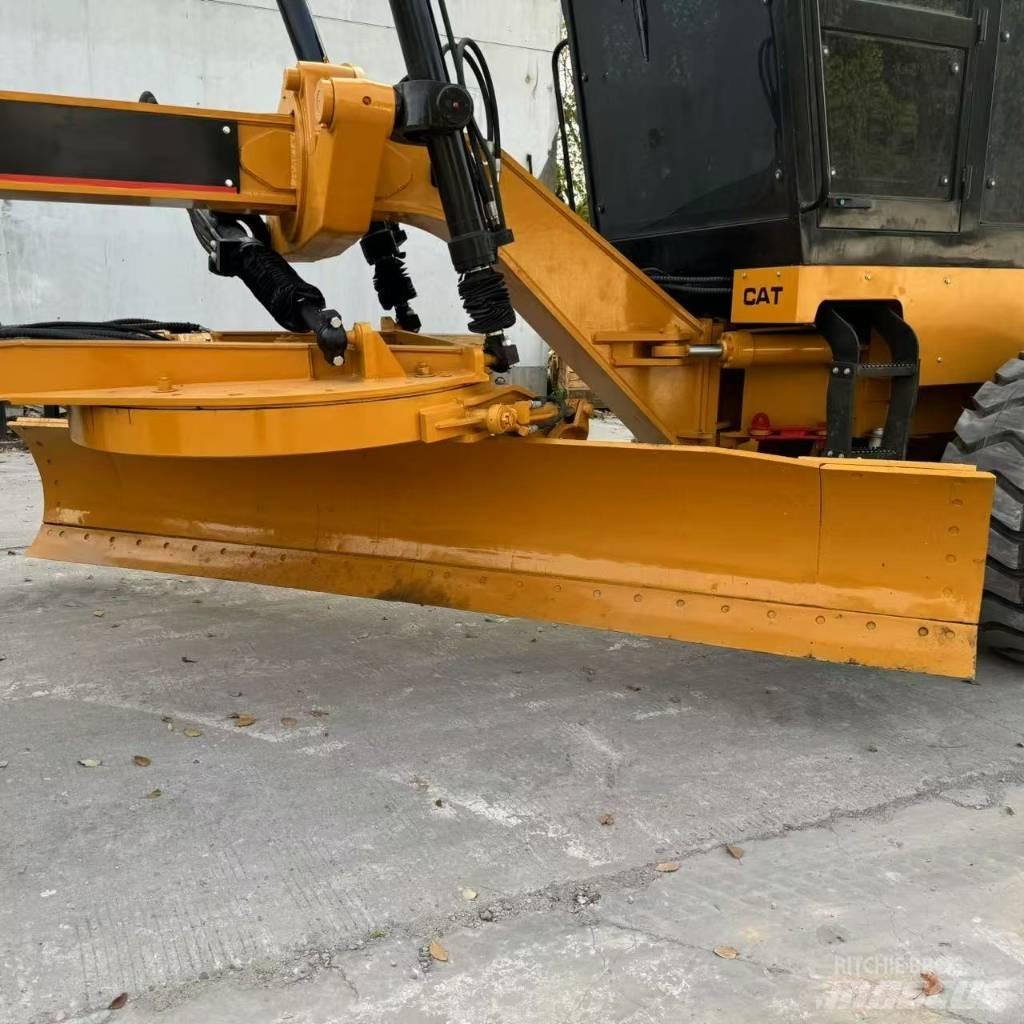 CAT 140 G Greideriai