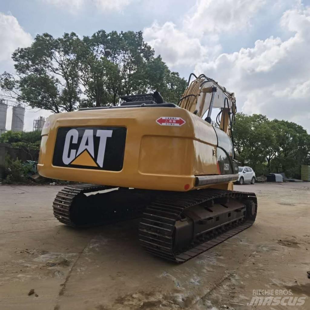 CAT 325DL Vikšriniai ekskavatoriai