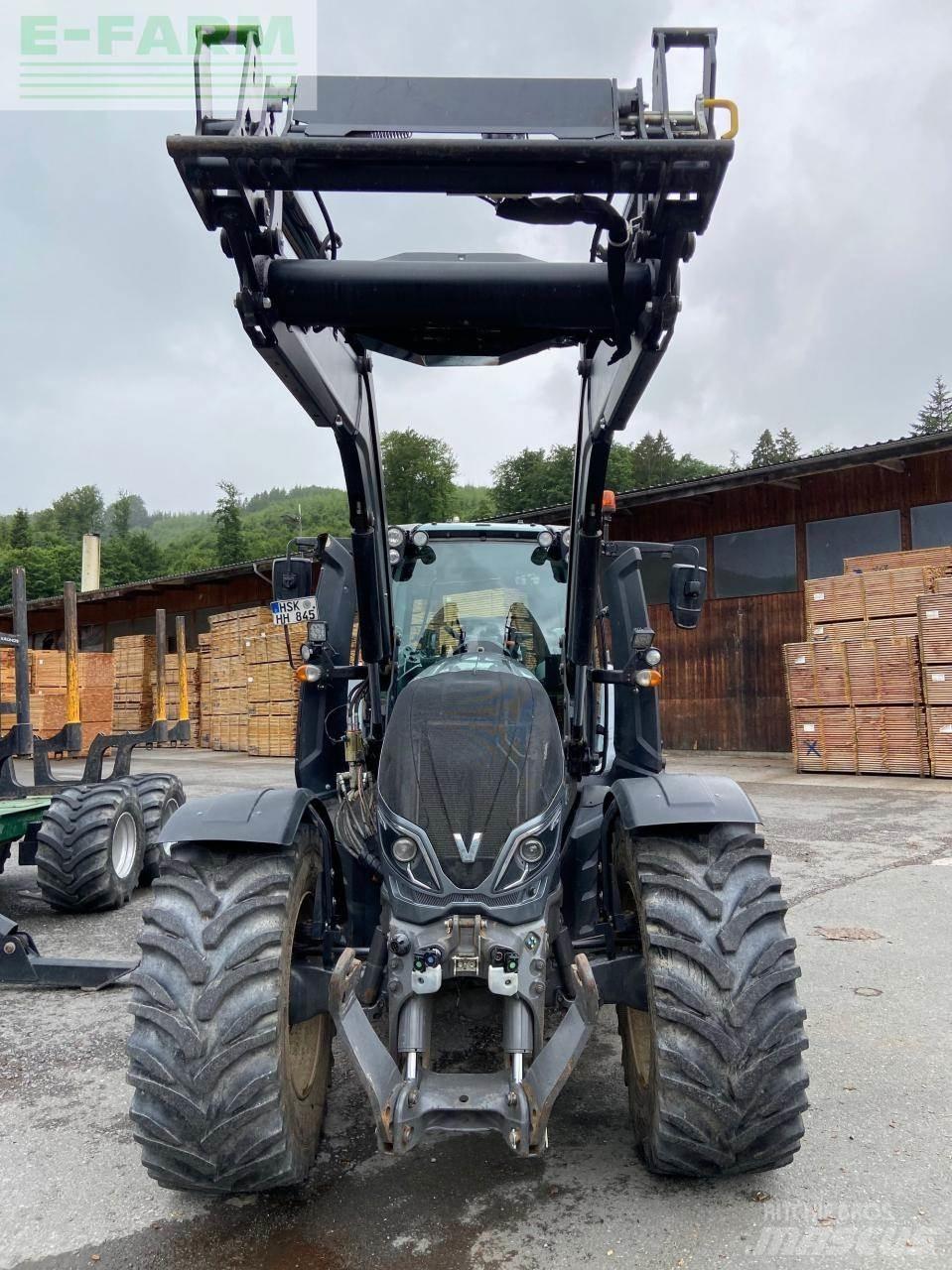 Valtra T254S Traktoriai