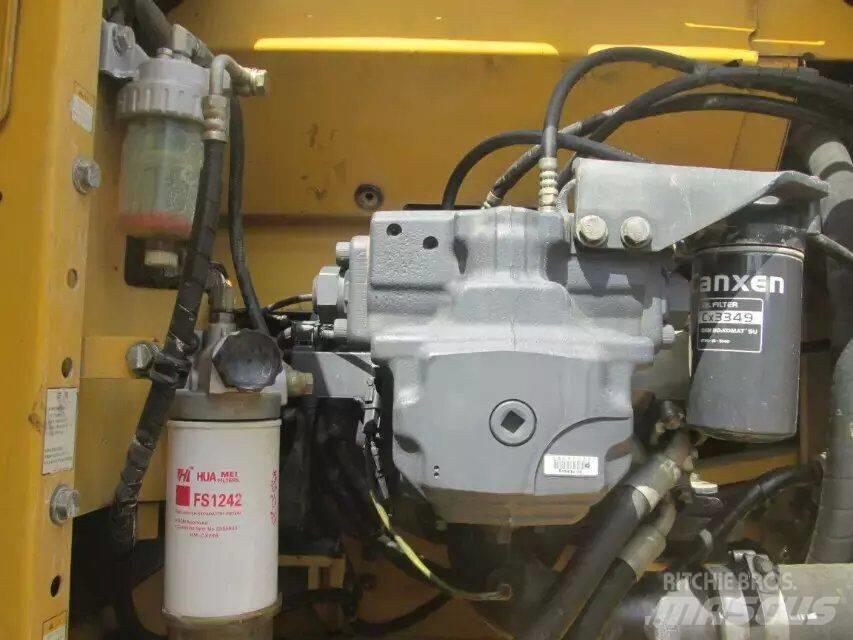 Komatsu PC 210-7 Vikšriniai ekskavatoriai