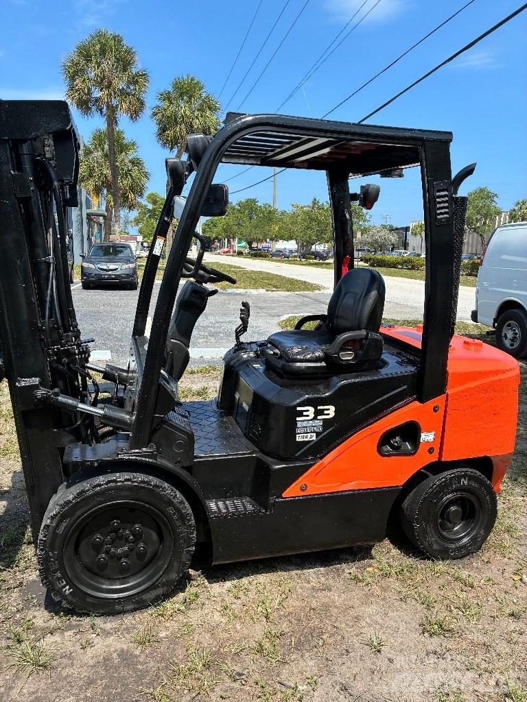 Doosan D 33 S-7 Šakiniai krautuvai - Kita