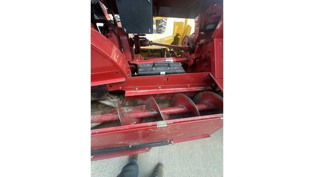 New Holland FP230 Pašarų kombainai