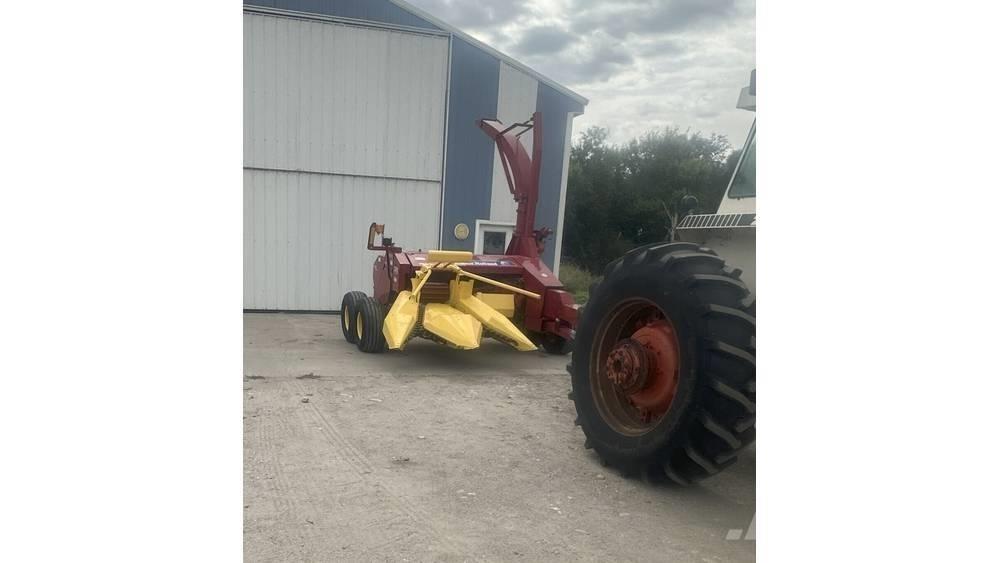 New Holland FP230 Pašarų kombainai