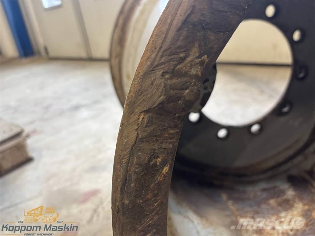 Valmet 890 24x26,5 Padangos, ratai ir ratlankiai