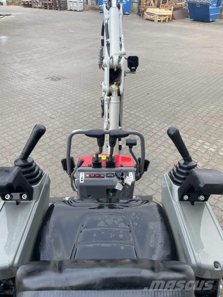 Takeuchi TB 210 Mini ekskavatoriai < 7 t