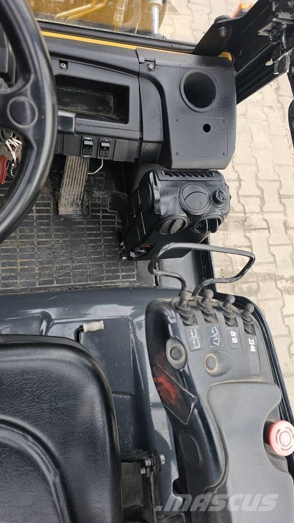CAT GP 25 NT LPG (dujiniai) krautuvai