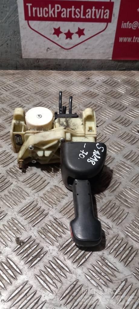 Scania R 440    1882115 Kabinos ir salonai