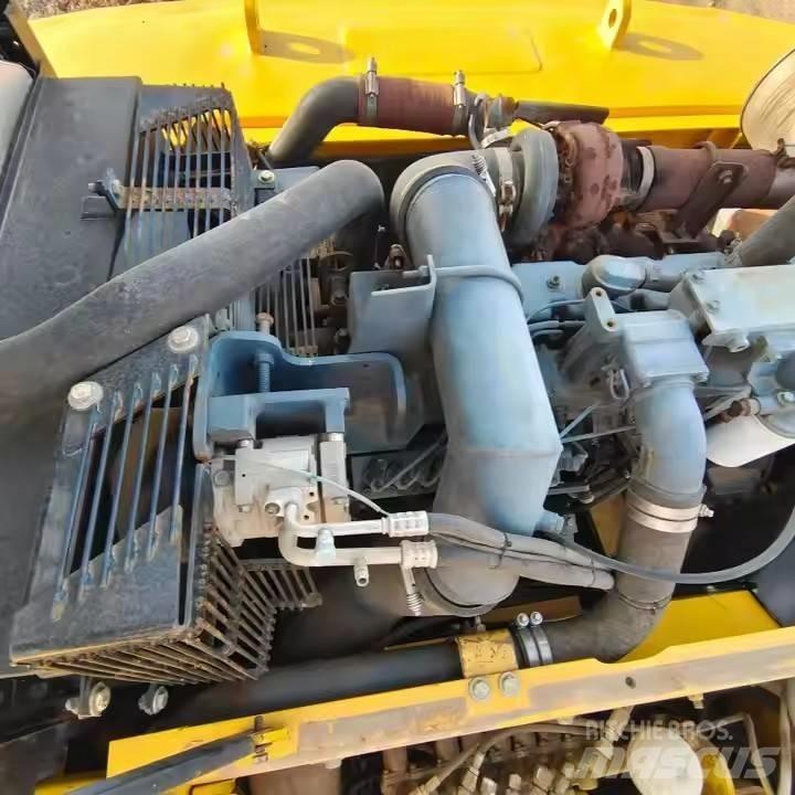 Komatsu PC360 Vikšriniai ekskavatoriai