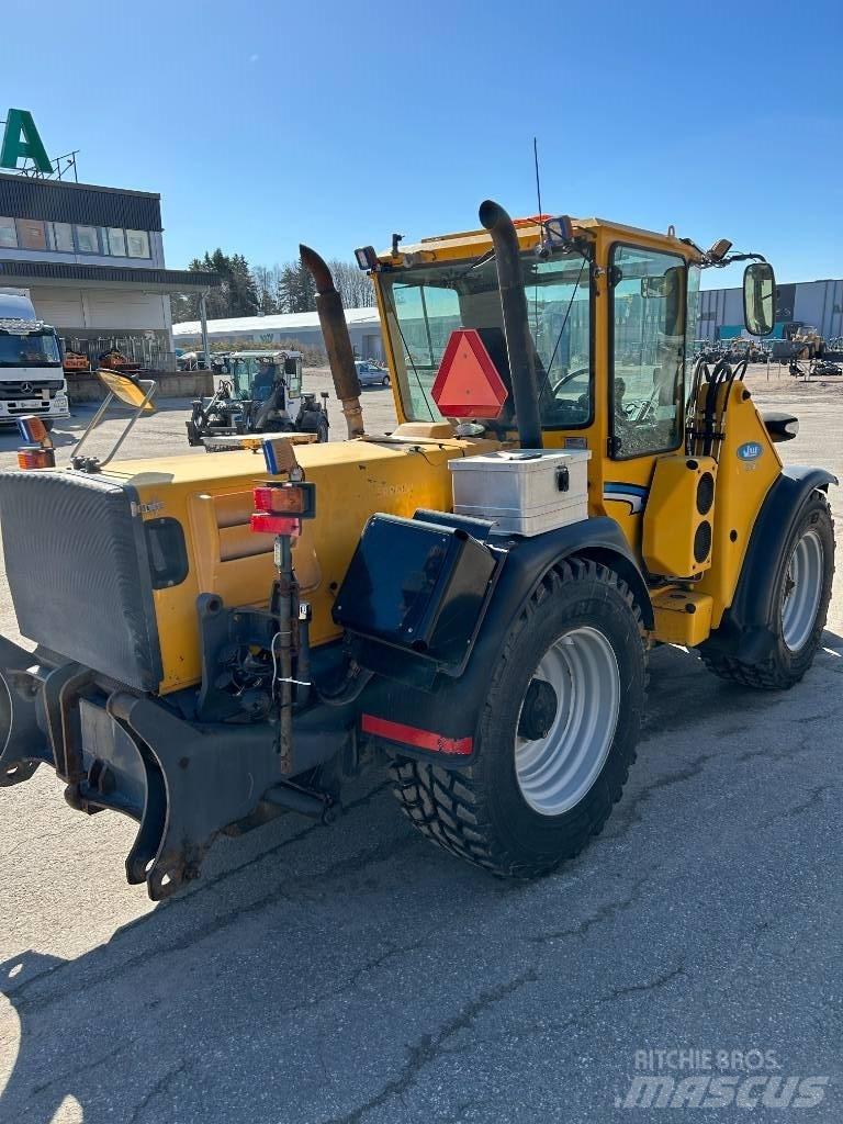 Wille 625C Naudoti kompaktiški traktoriai