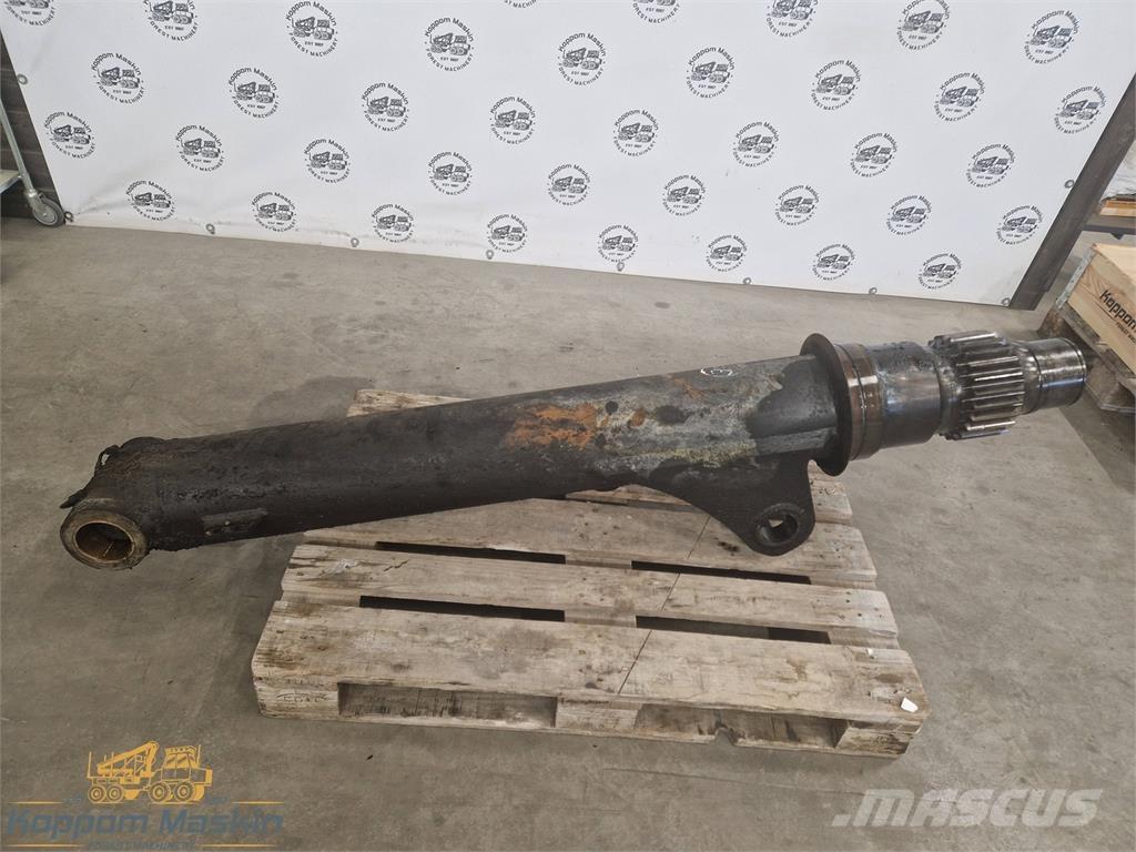 Komatsu 130F Medienos transportavimo mašinų kranai