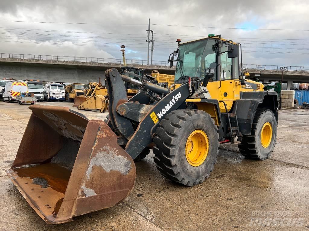Komatsu WA320PZ-6 Naudoti ratiniai krautuvai