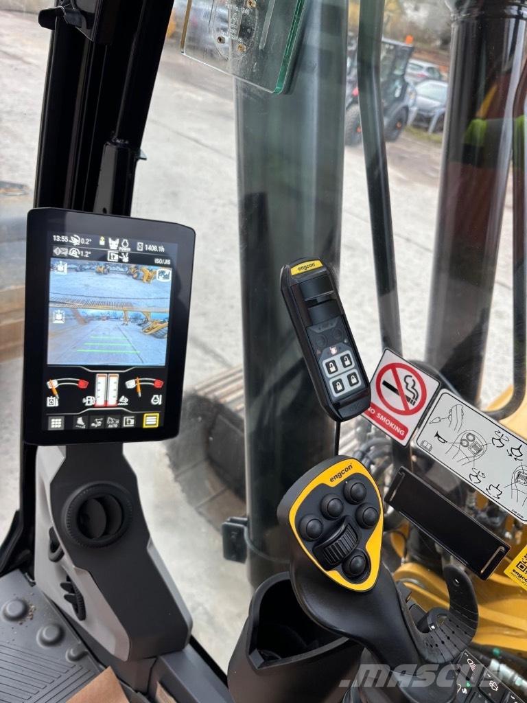 CAT 323 Vikšriniai ekskavatoriai