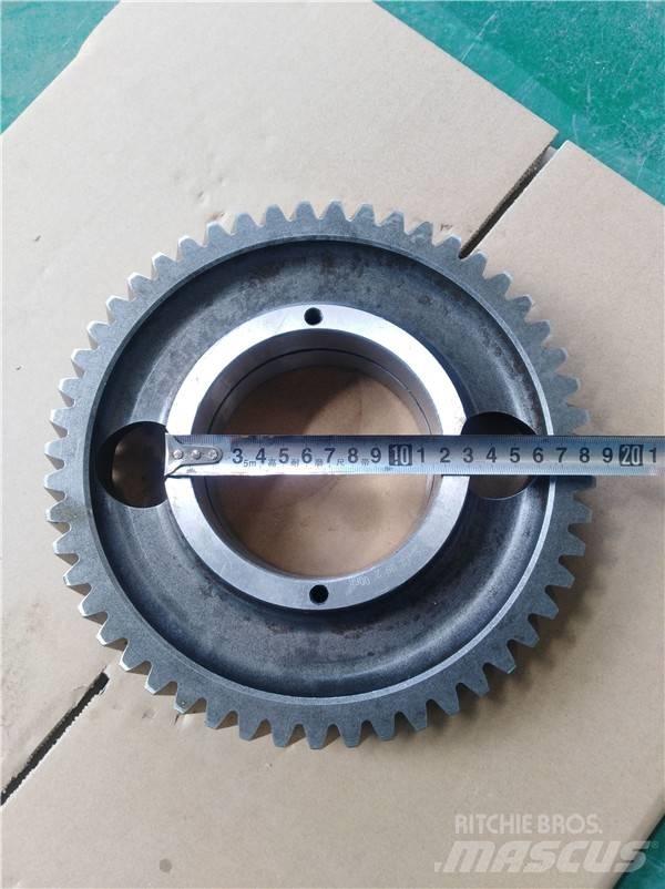 Komatsu D85 gear Transmisijos