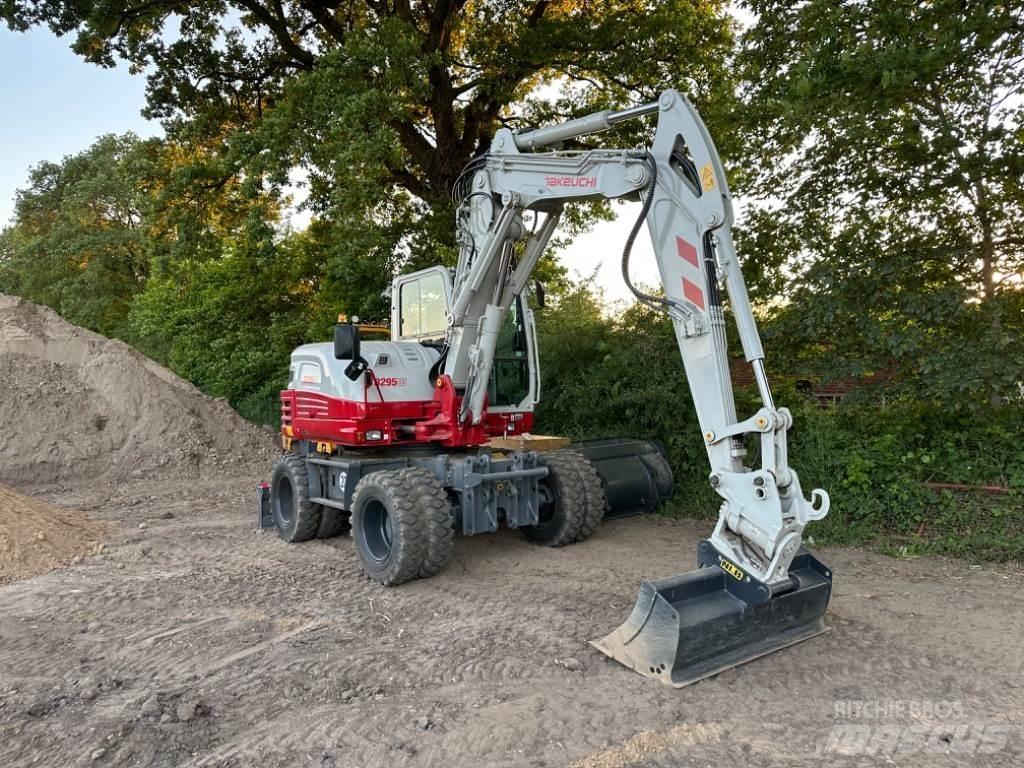 Takeuchi TB295W Ratiniai ekskavatoriai