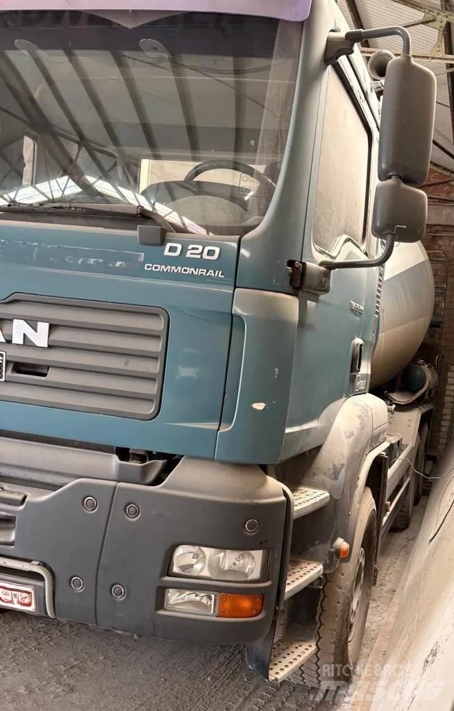 MAN 33 TGA 33.350 Betonvežiai