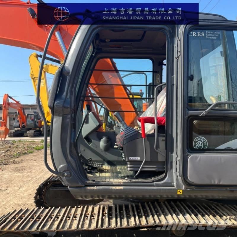 Hitachi ZX 120 Vidutinės galios ekskavatoriai 7-12 t