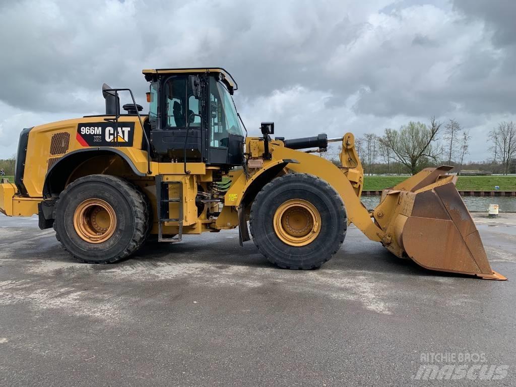 CAT 966 M XE Naudoti ratiniai krautuvai