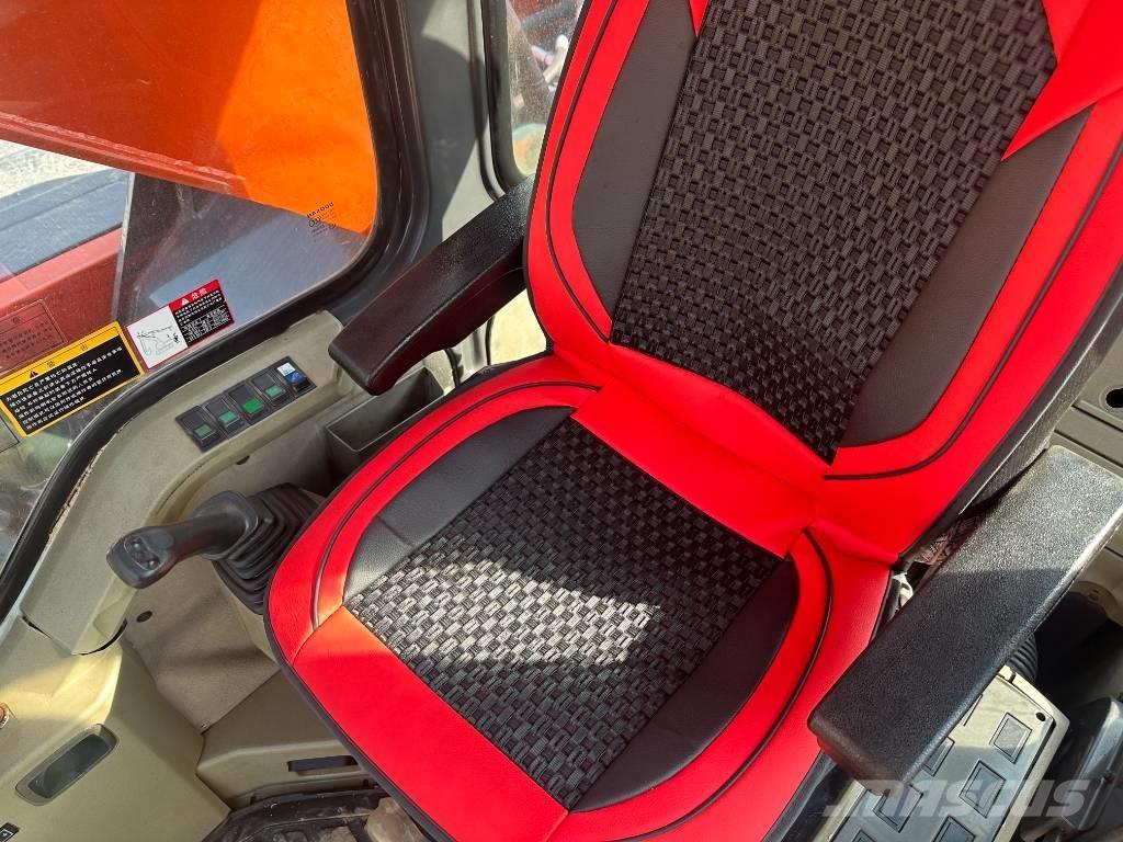 Doosan 300-7 Vikšriniai ekskavatoriai