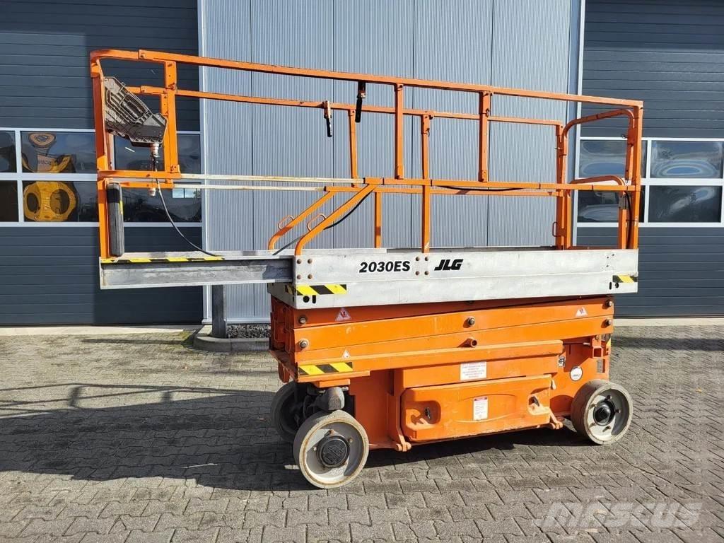 JLG 2030ES Žirkliniai keltuvai