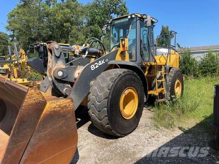 John Deere 824K-II Naudoti ratiniai krautuvai