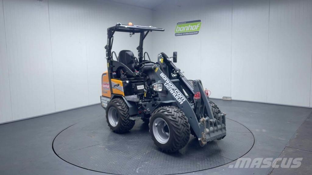 GiANT G2300 HD Naudoti ratiniai krautuvai