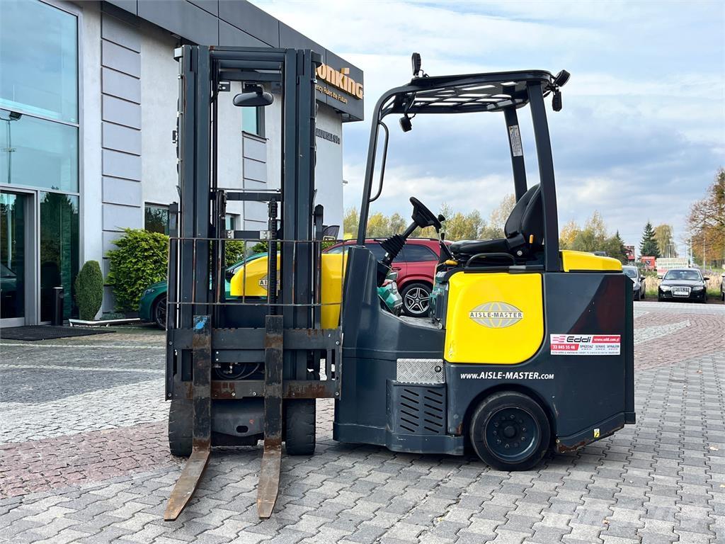 Aisle-Master 15NE Siaurų praėjimų krautuvai