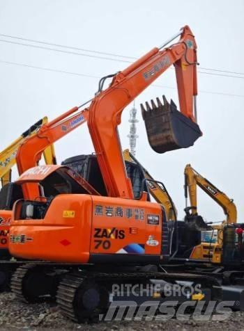 Hitachi 70 Vikšriniai ekskavatoriai