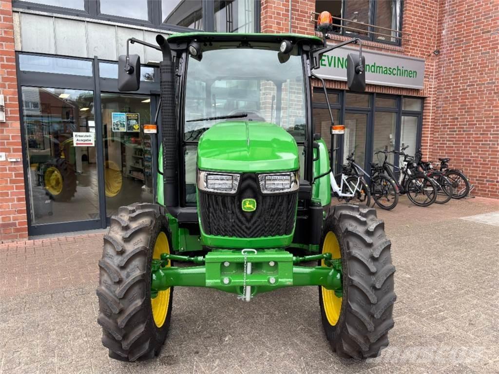 John Deere 5058E Traktoriai