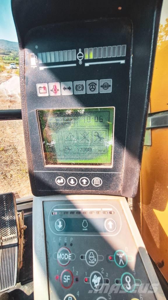 Liebherr R934C HDC Vikšriniai ekskavatoriai