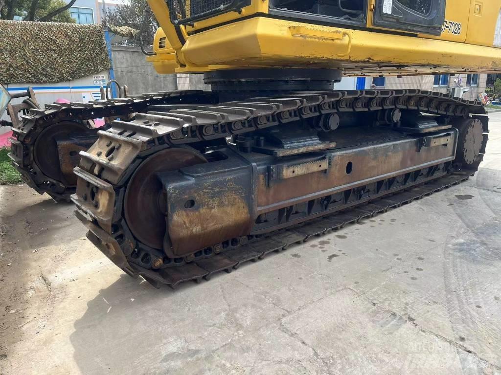 Komatsu PC 450-8 Vikšriniai ekskavatoriai