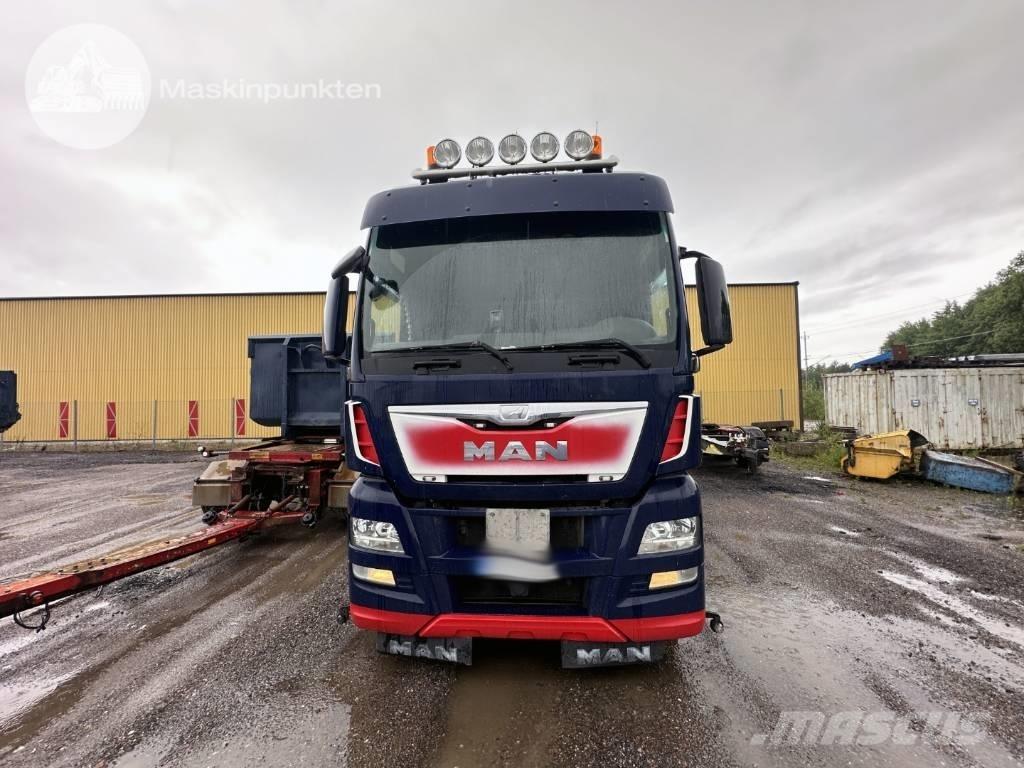 MAN TGX 26.480 Sunkvežimiai su dengtu kėbulu