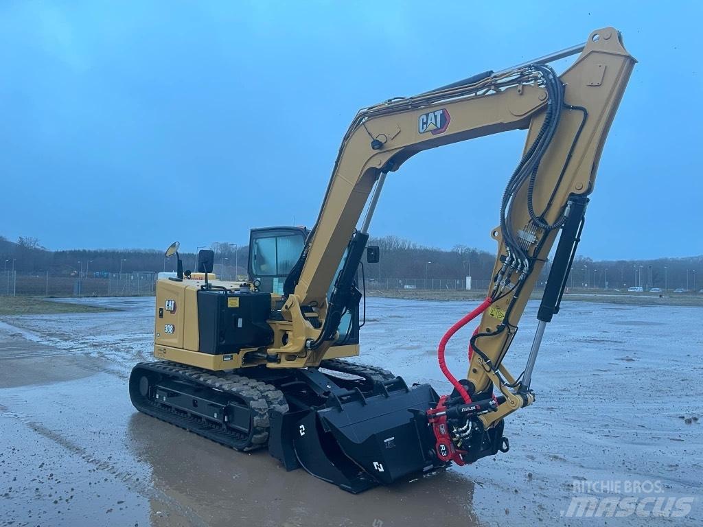 CAT 308 Vidutinės galios ekskavatoriai 7-12 t