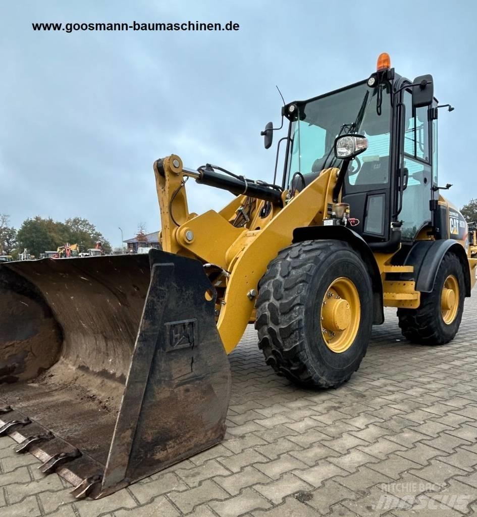 CAT 907 M Naudoti ratiniai krautuvai
