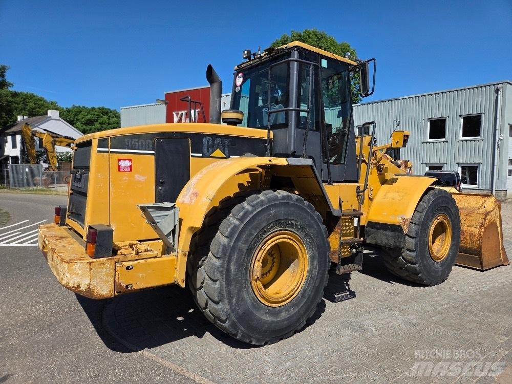 CAT 950G Naudoti ratiniai krautuvai