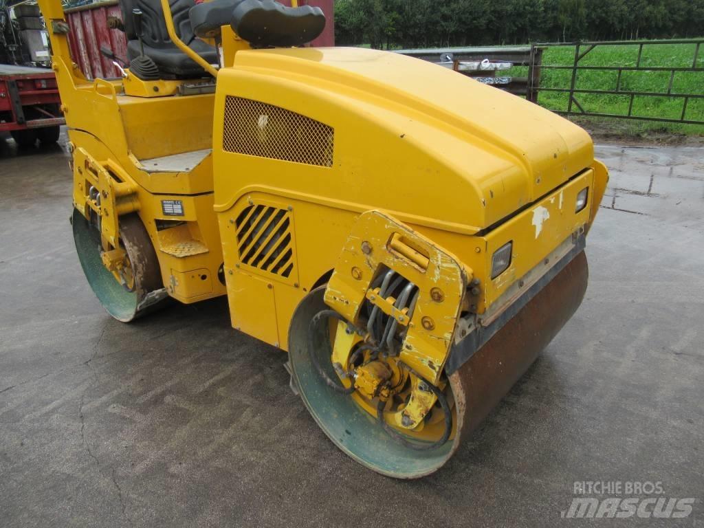 Bomag BW 120 AD-4 Porinių būgnų volai