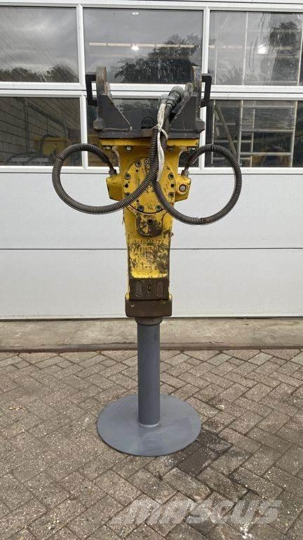 Epiroc SB452 Hidrauliniai kūjai / Trupintuvai