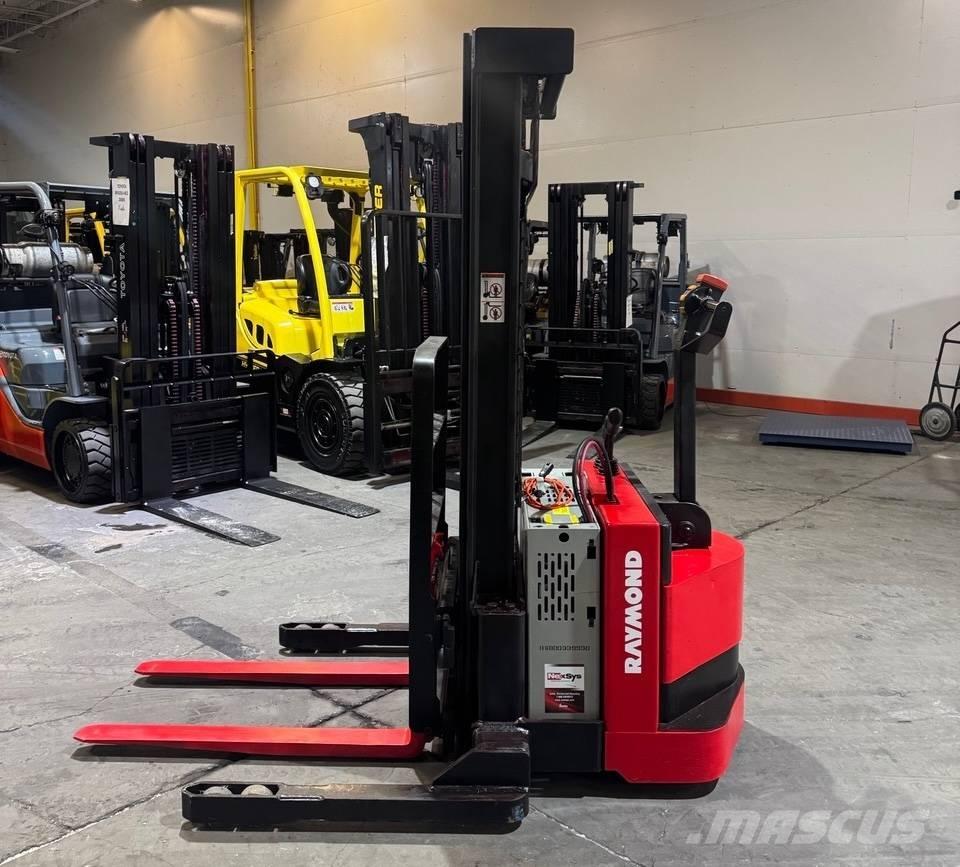 Raymond RSS40 Savaeigiai rietuvai