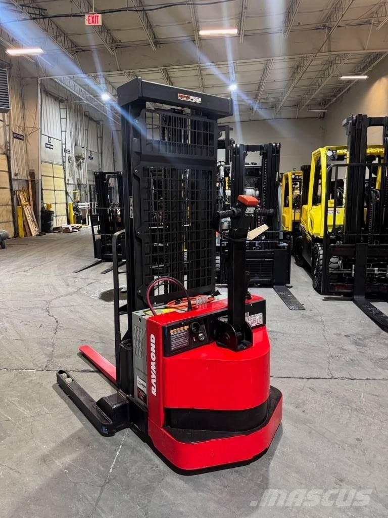 Raymond RSS40 Savaeigiai rietuvai