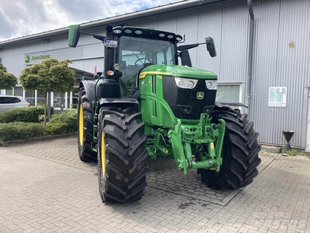 John Deere 6R230 Traktoriai